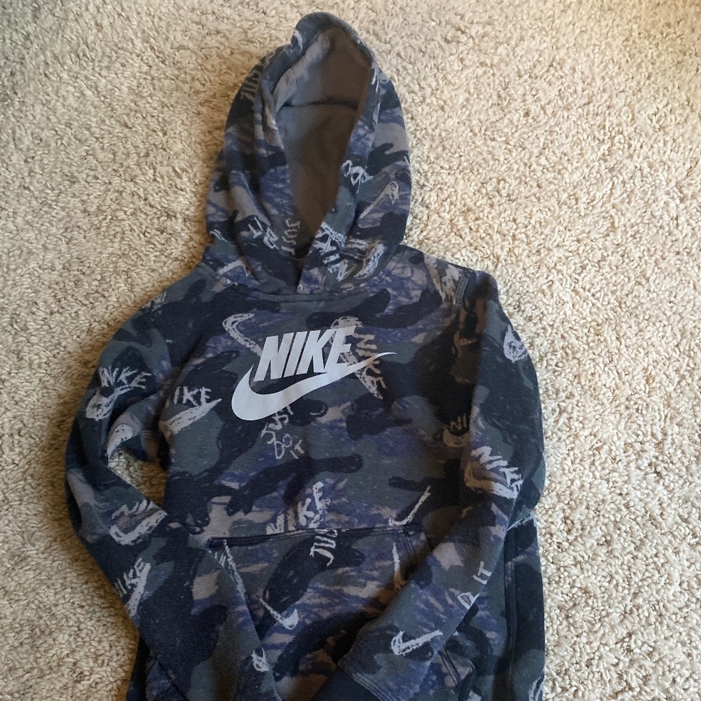 Nike Standard Fit Jacket, Size kids L